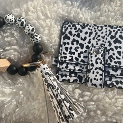Wristlet Bracelet Keychain Pocket Credit Card Holder